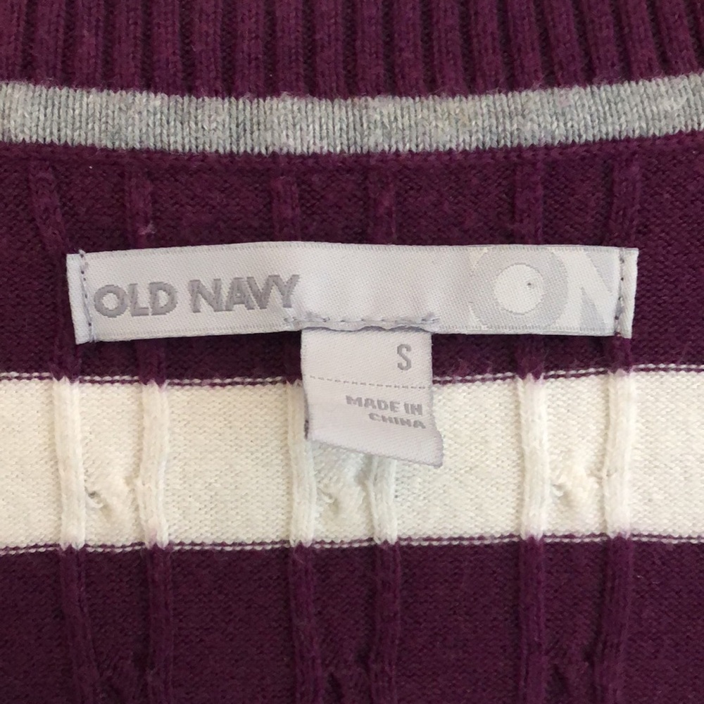 Women’s Old Navy V-Neck Striped Sweater Size Small - Picture 3 of 8